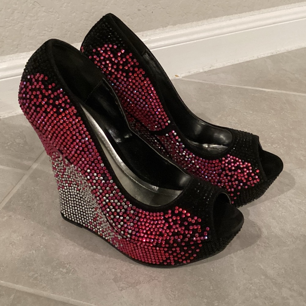 Alba Rhinestone Woman’s Wedges - Picture 2 of 10